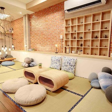 Bird Series B&B&Hostel複合式民宿#本國旅客須先匯款 Tainan Bagian luar foto