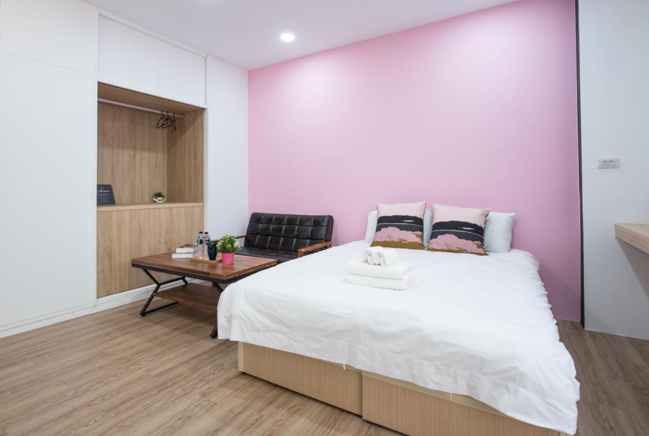 Bird Series B&B&Hostel複合式民宿#本國旅客須先匯款 Tainan Bagian luar foto