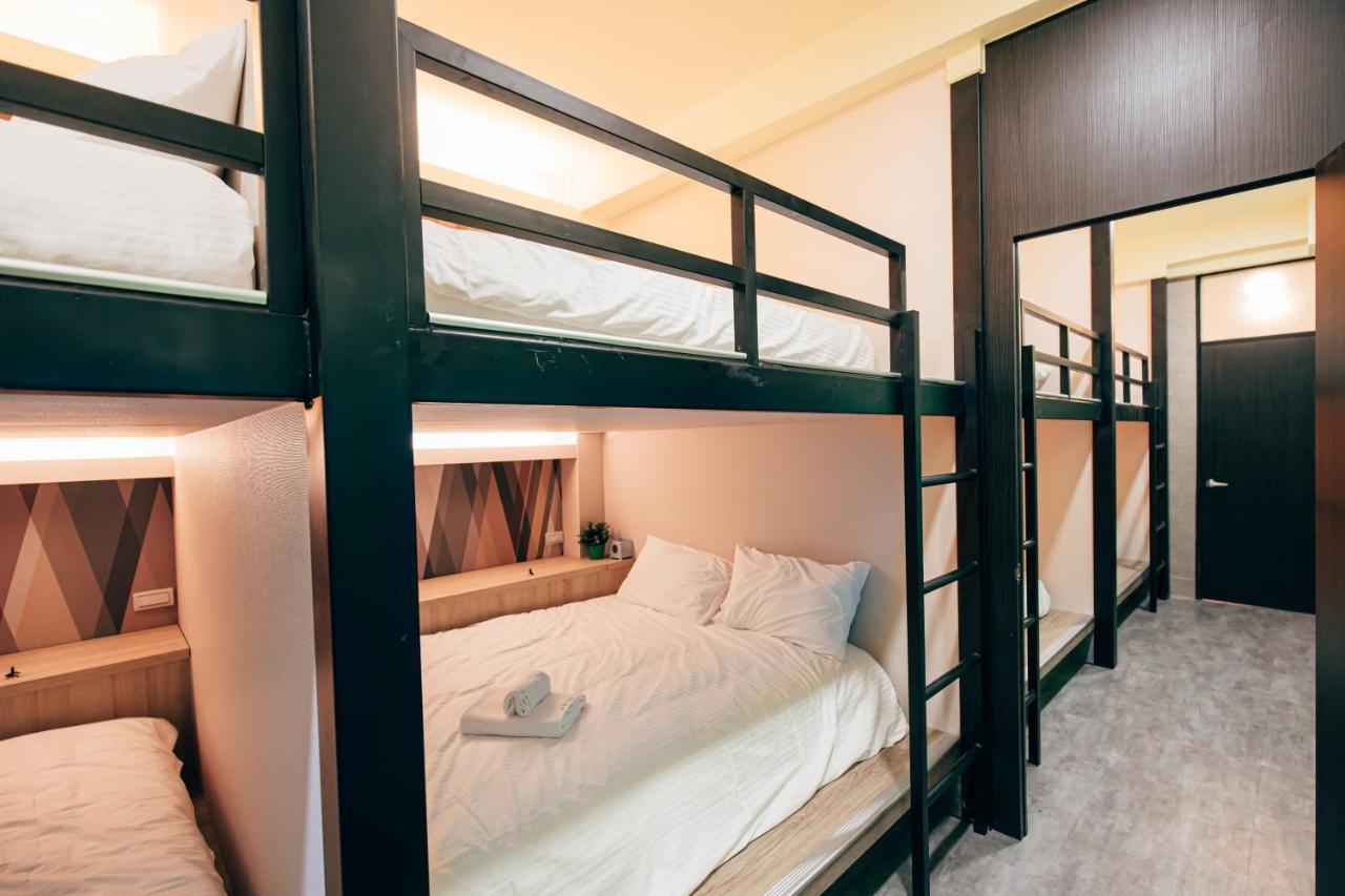 Bird Series B&B&Hostel複合式民宿#本國旅客須先匯款 Tainan Bagian luar foto
